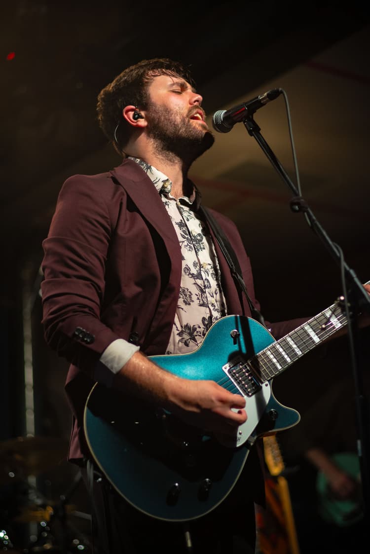 Moonlight Seekers performing live